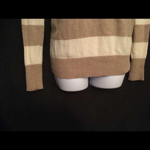 Cream & Tan striped sweater - Picture 5 of 8